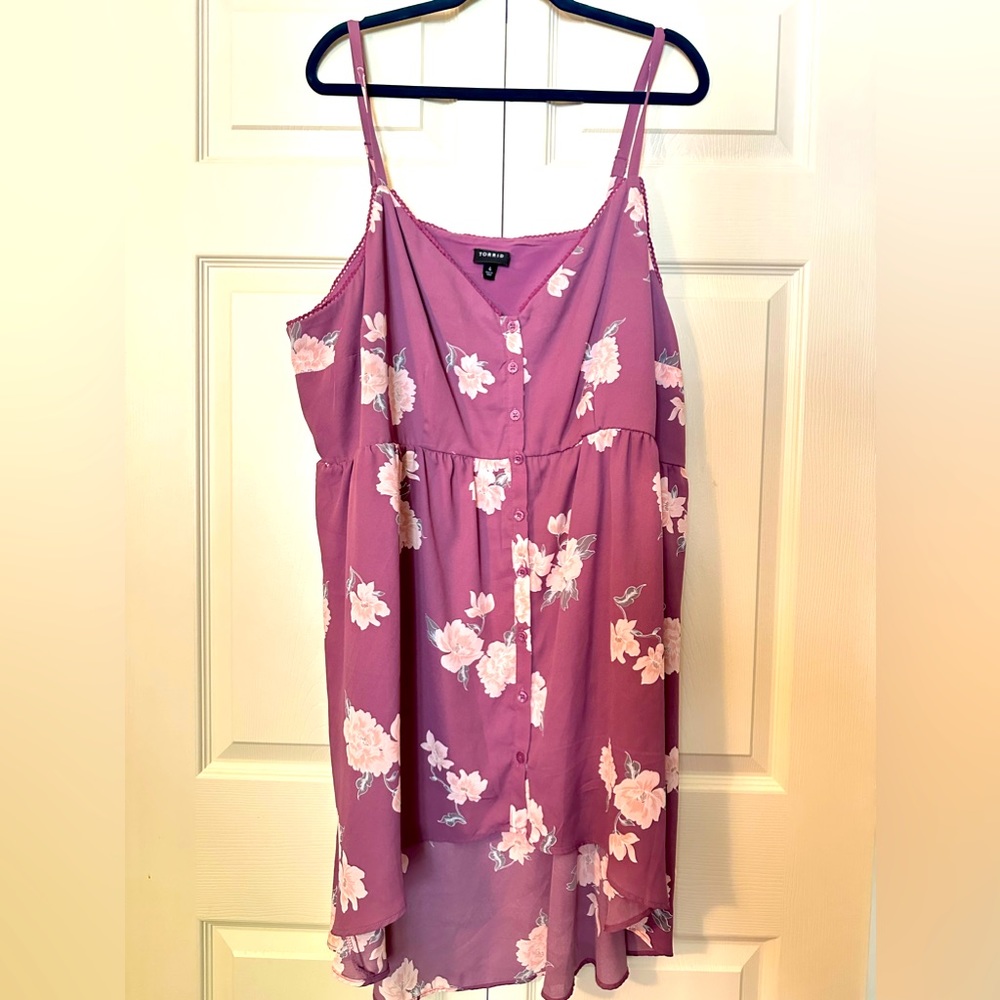 EUC Torrid mauve floral high-low tunic